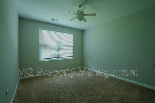 Building Photo - 2745 Sawbridge Ln