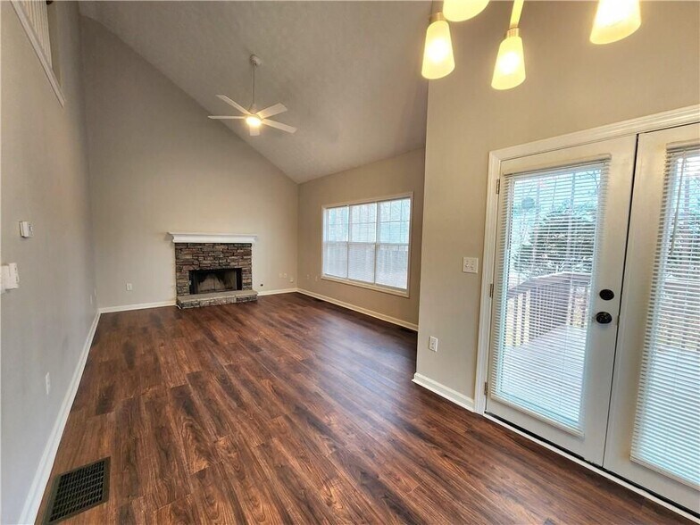 Building Photo - 1645 Rushing River Way