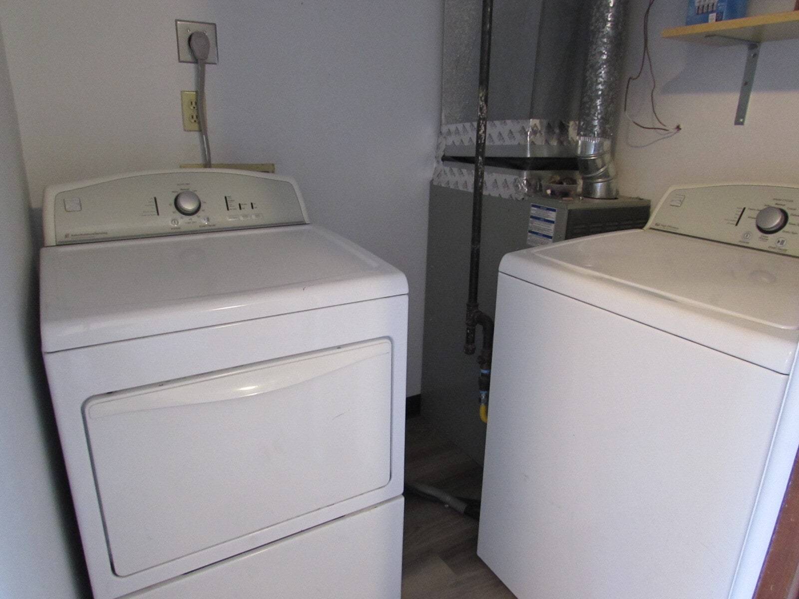 Building Photo - 517 28 1/2 Rd