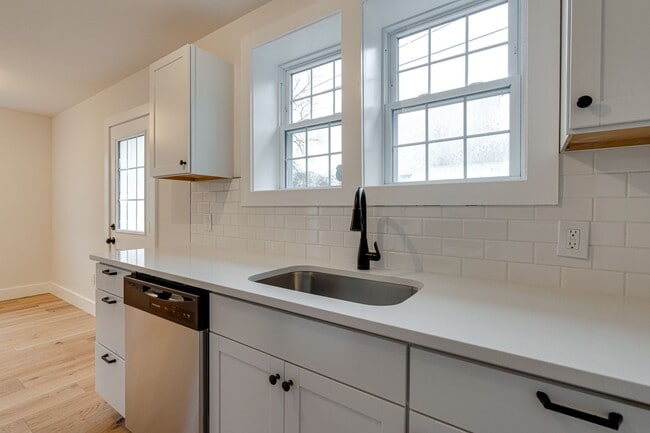 Building Photo - Two Bedroom Home For Rent