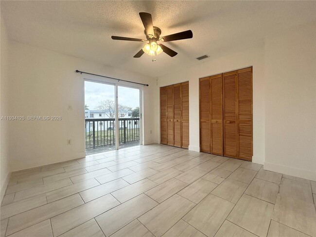 Building Photo - 6150 SW 130th Ave