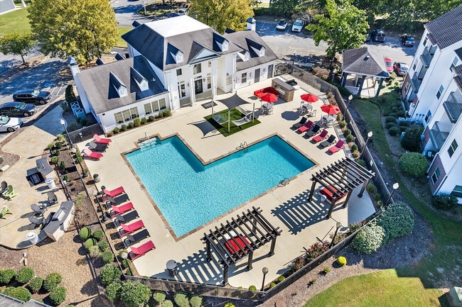 Building Photo - The Landing Fayetteville
