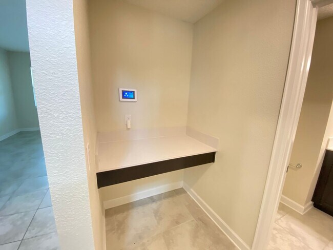Building Photo - Spacious 4-Bedroom Home in Kissimmee – Ava...