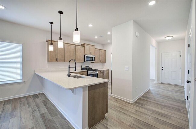 Building Photo - 503 Ozark Ln