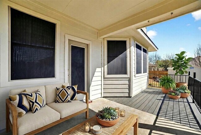 Building Photo - 1090 Sussex Way