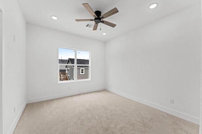 Building Photo - 514 Melbourne St