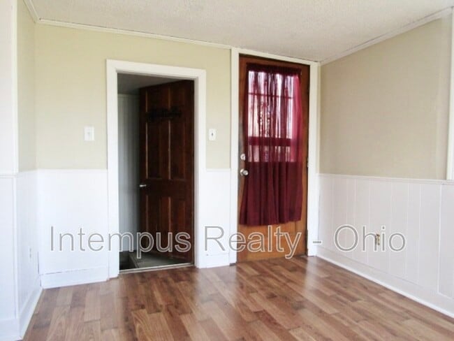 Building Photo - 236 E Winter St