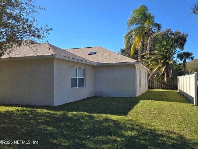 Building Photo - 744 Palm Hammock Cir