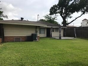 Building Photo - 3205 Westridge St
