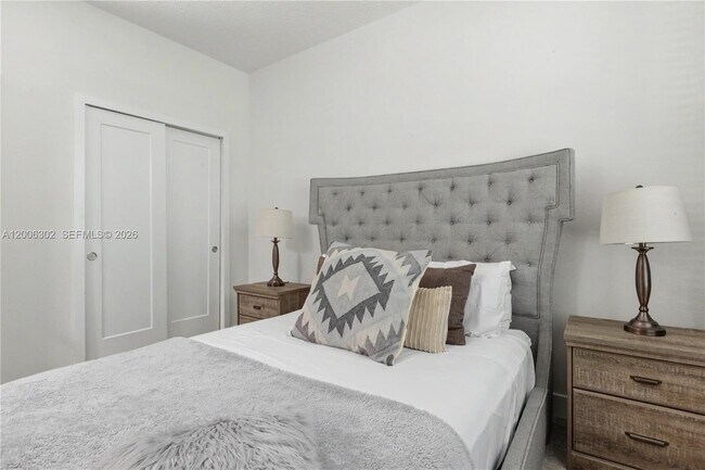 Building Photo - 17416 Hidden Forest Dr