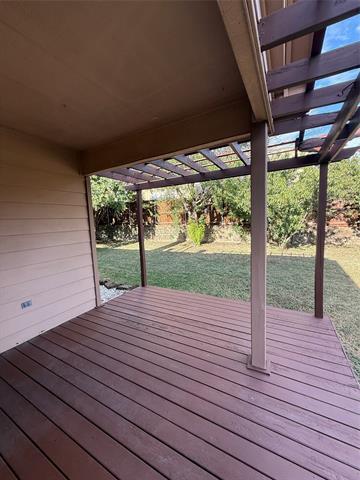 Building Photo - 4000 Juniper Ct
