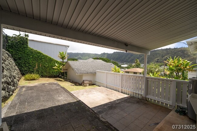 Building Photo - 3Bd 2Ba 1Pkg SFH in Manoa -$4300 Must See!!!