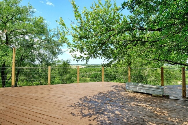 Building Photo - Custom Home with Separate Apartment