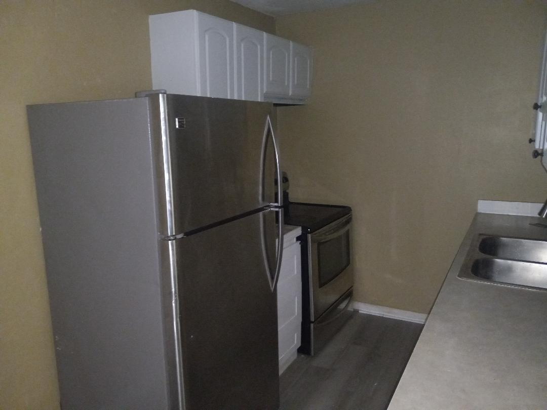 Building Photo - 7909 50th Ave N