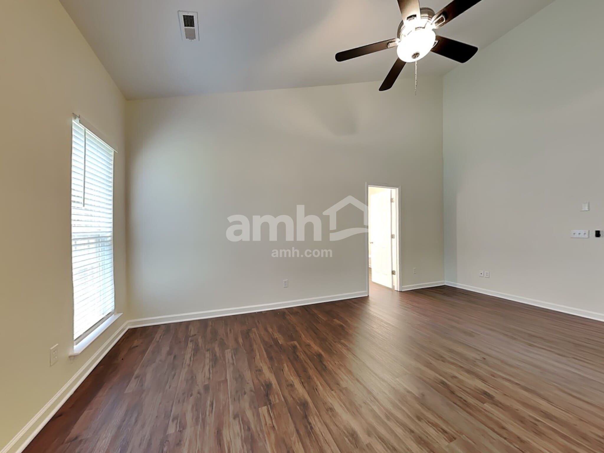 Building Photo - 4205 Lindsey Ln