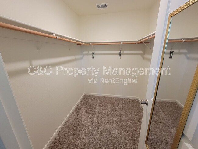 Building Photo - 1366 W Butterfield Ln