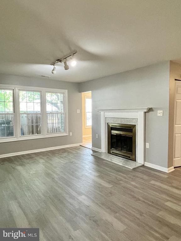 Building Photo - 7572 Belle Grae Dr