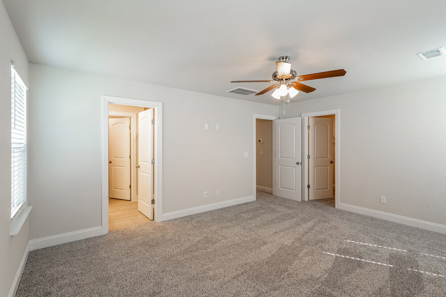 Building Photo - 1731 Tahoma Dr