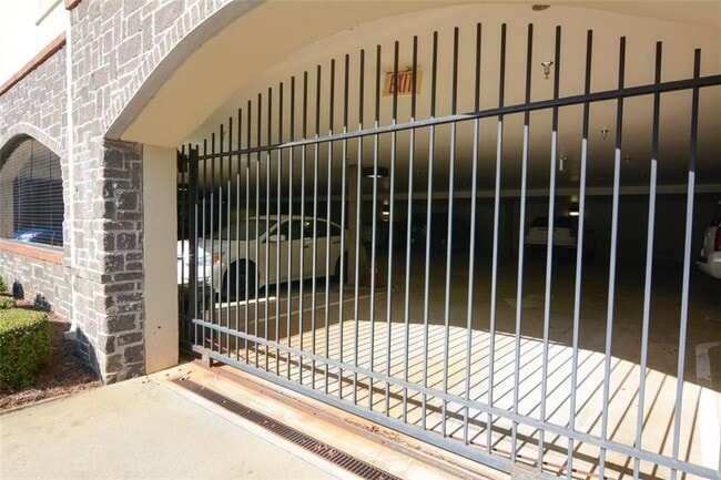 Building Photo - 3209 Ridge Towne Pl