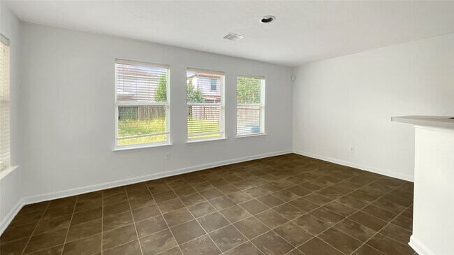Building Photo - 2614 Skyview Knoll Ct