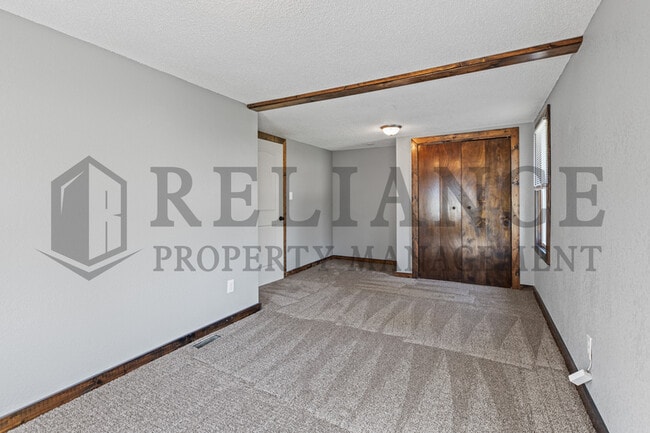 Building Photo - 1735 S Dodge Ave