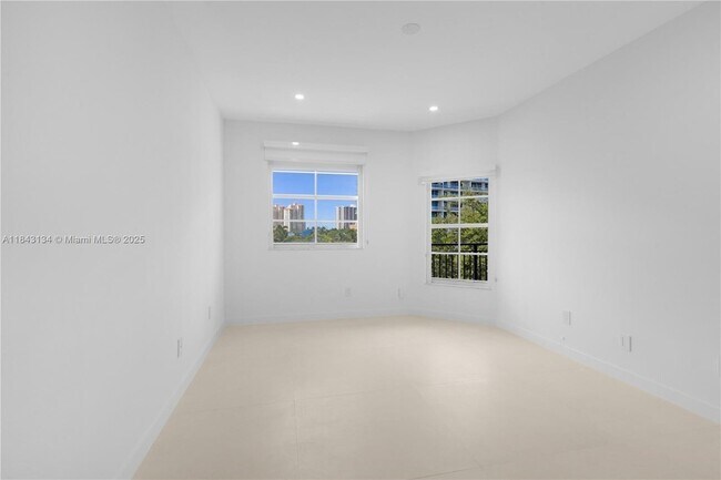 Building Photo - 3215 NE 184th St