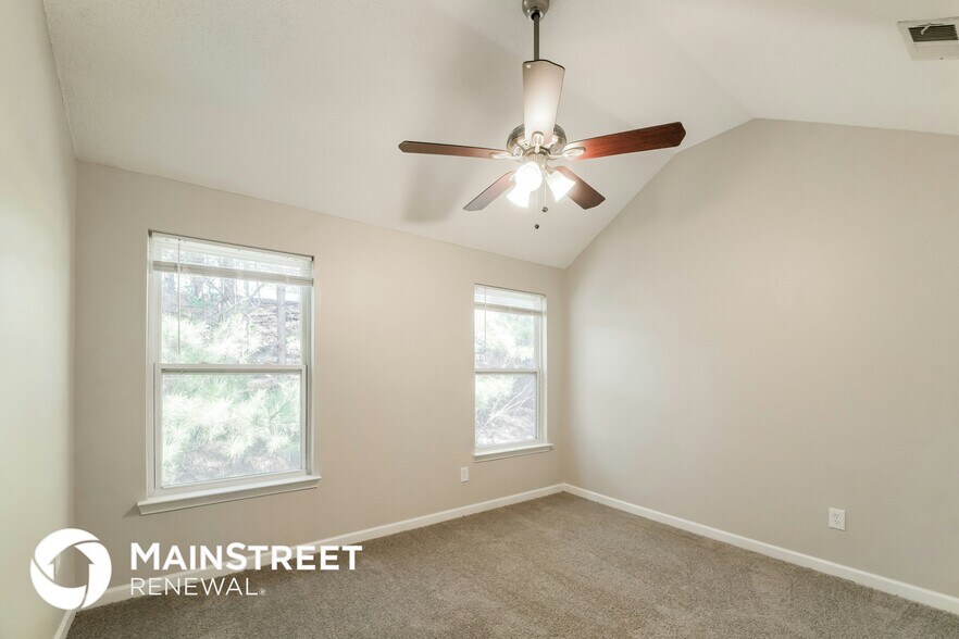 Building Photo - 2021 Reflective Waters Rd