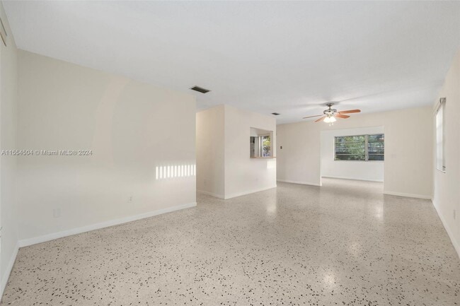 Building Photo - 8873 SW 25th St