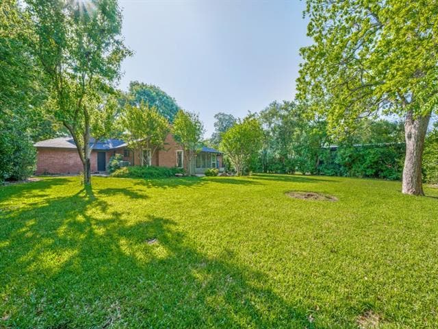 Primary Photo - 10715 Royal Springs Dr