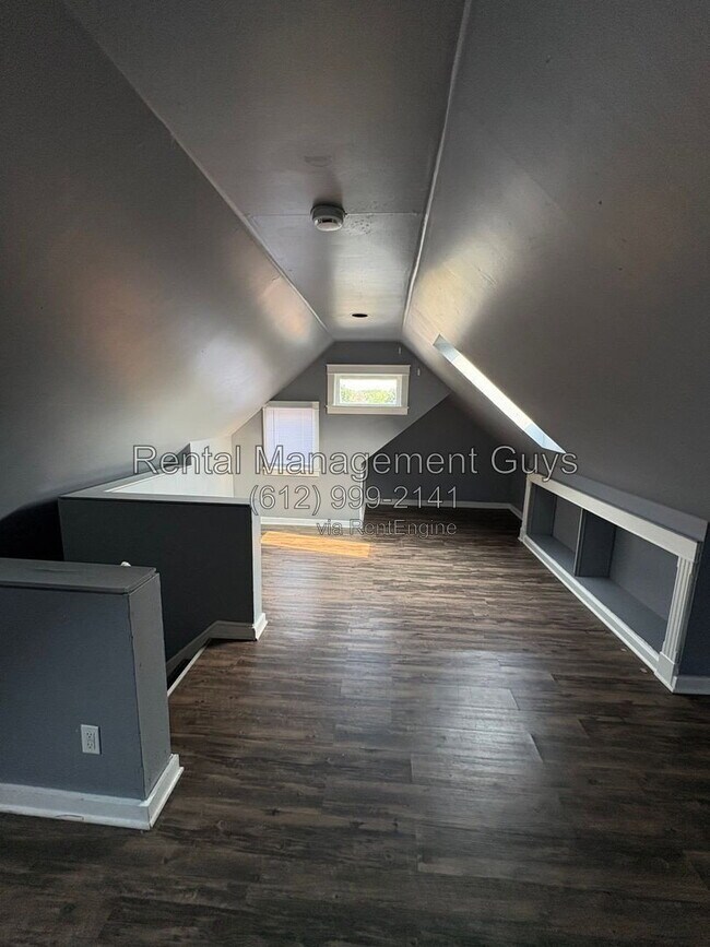 Building Photo - 2411 Golden Valley Rd
