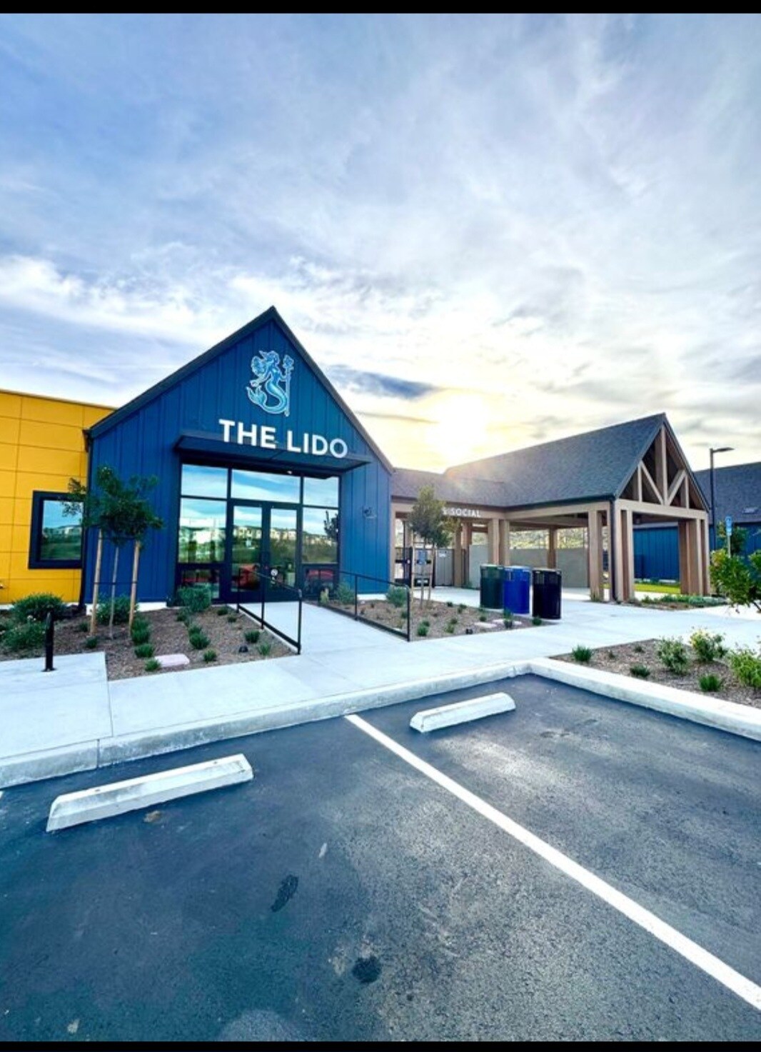 Building Photo - 1639 Corte Medialuna