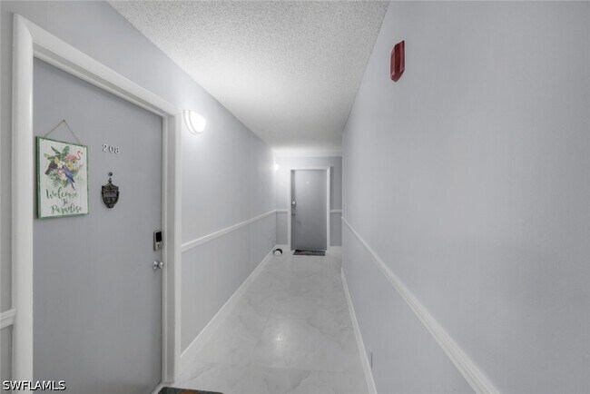 Building Photo - 5 Bluebill Ave