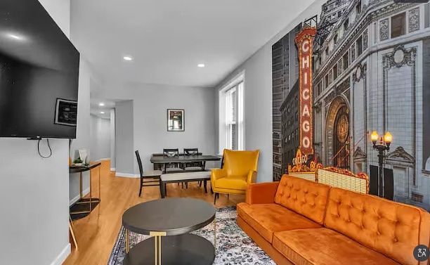 Building Photo - 448 N Aberdeen St