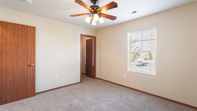 Building Photo - 1605 Kedlin Ln