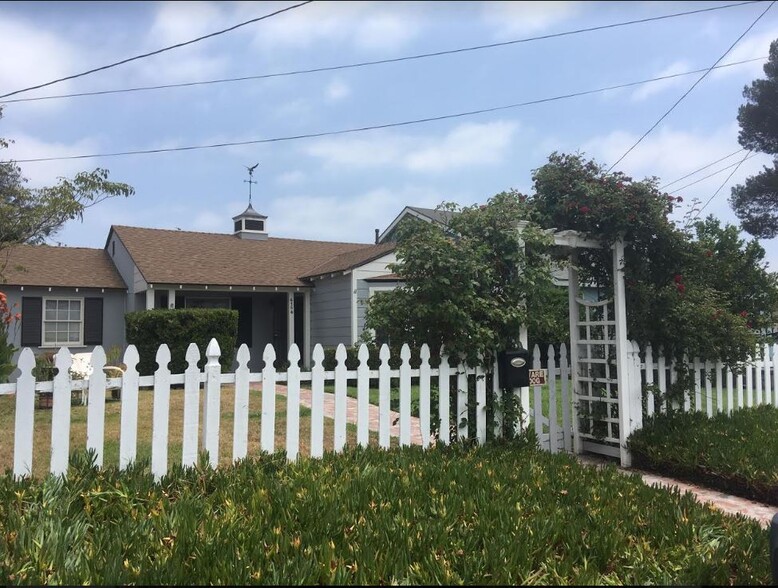 Building Photo - 6156 Fair Ave