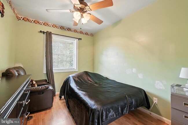Building Photo - 14727 Bentley Square