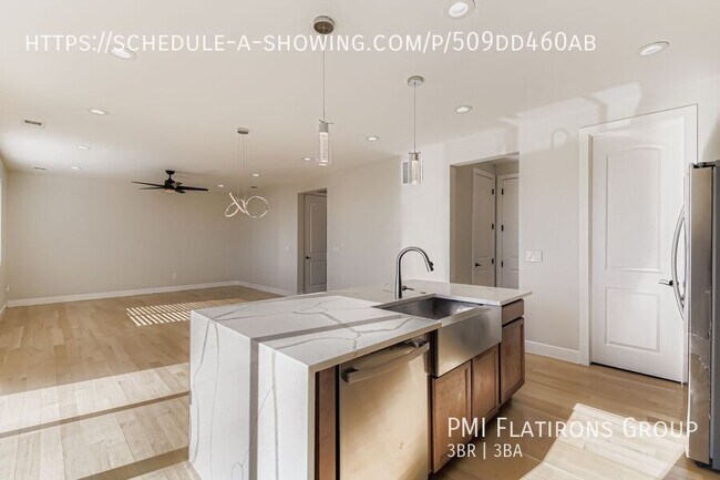 Building Photo - 5372 Warrior St