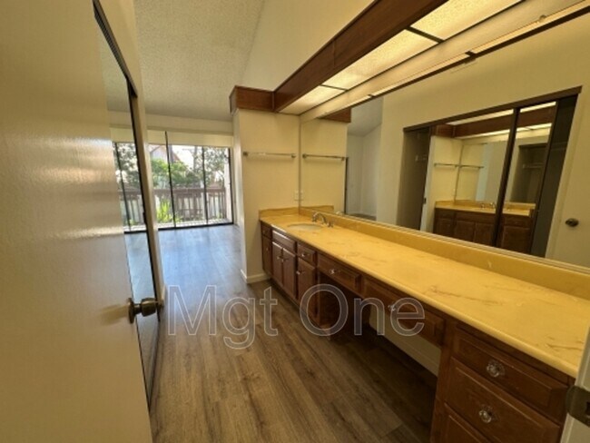 Building Photo - 235 Oahu Way