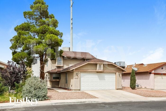 Building Photo - 2368 Valley Dr