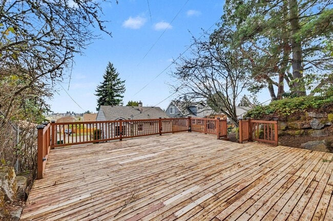 Building Photo - 3bd/1.75ba Seattle Home