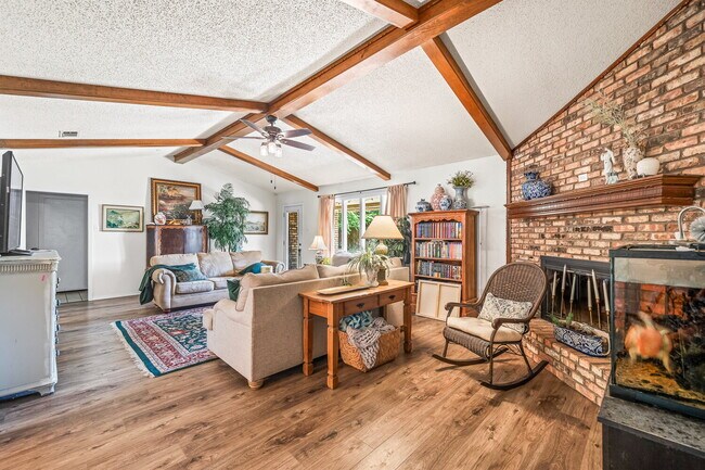 Building Photo - Spacious Home in Southwest Lubbock w/ Office
