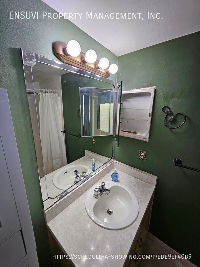 Building Photo - 14452 Reuter Strasse Cir