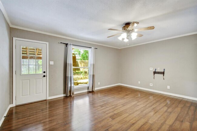 Building Photo - 3429 Harvest Dr