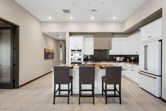 Building Photo - 5504 Edgar Way