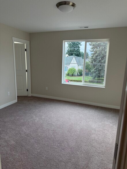 Building Photo - 3719 H St