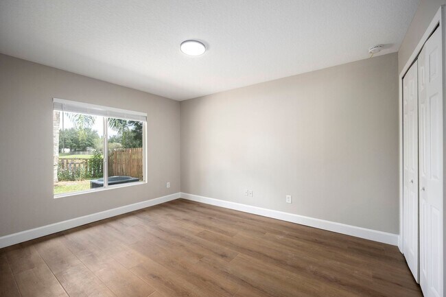 Building Photo - Fully Renovated Samara Lakes Home with Stunning Water Views!