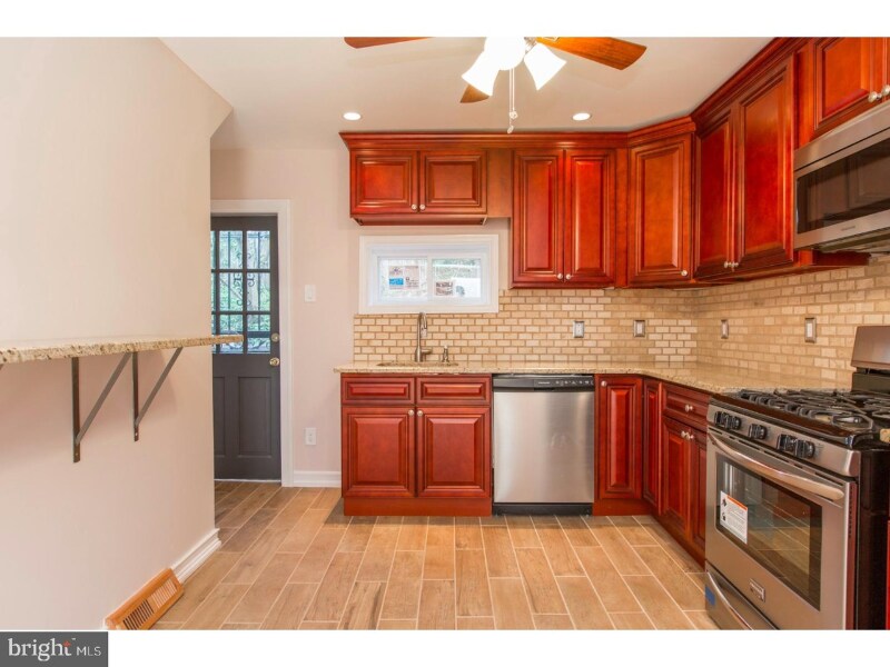 Building Photo - 3319 Krail St