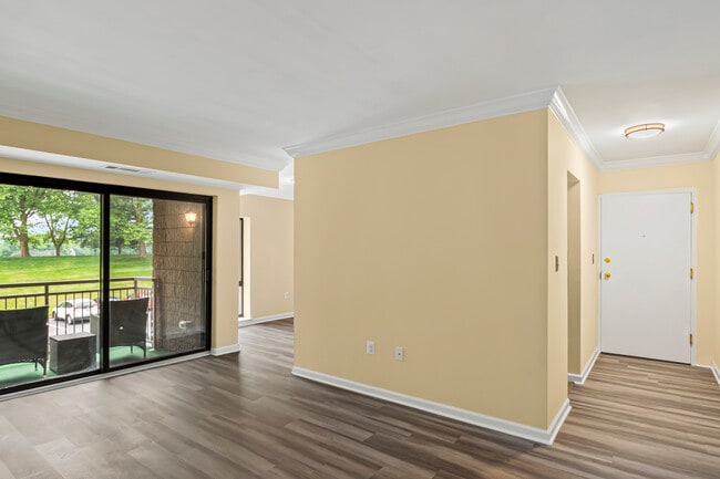Building Photo - 6007 Majors Ln