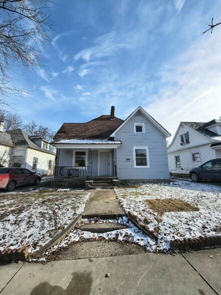 Building Photo - 626 S Market St