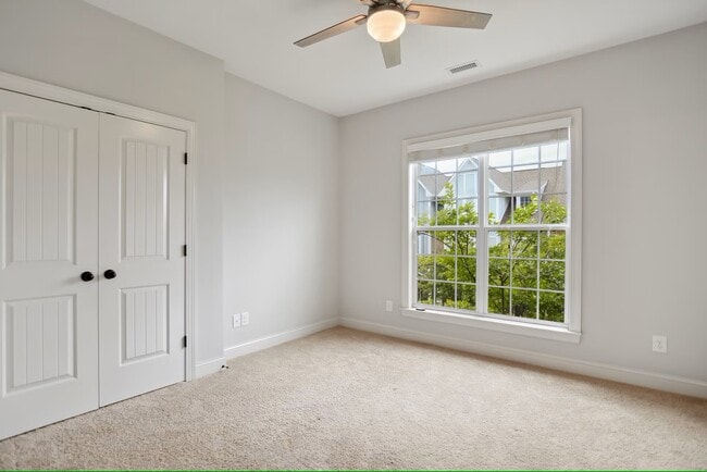 Building Photo - 1212 Sand Pine Dr